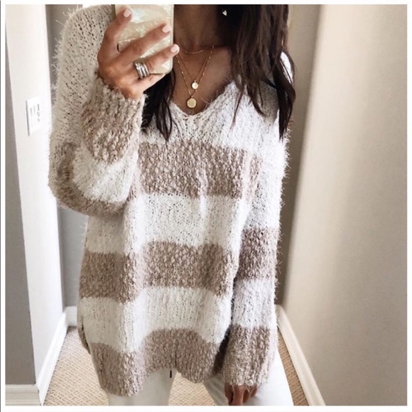 Luxury Collection popcorn ultra soft sweater - Picture 3 of 6